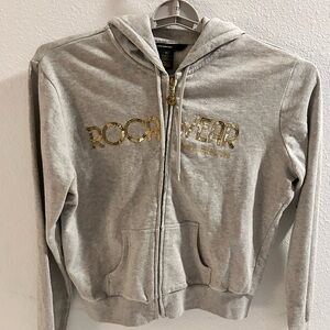 Rocawear Women’s Gray Hoodie

Size XL